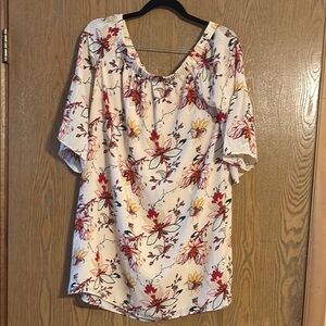 Carolina Belle Floral Cream Women's off the shoulder dress size 8